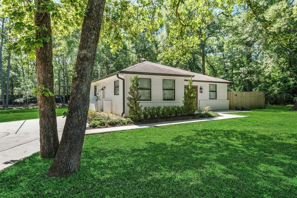 4884 Holly Lane W - Photo 0