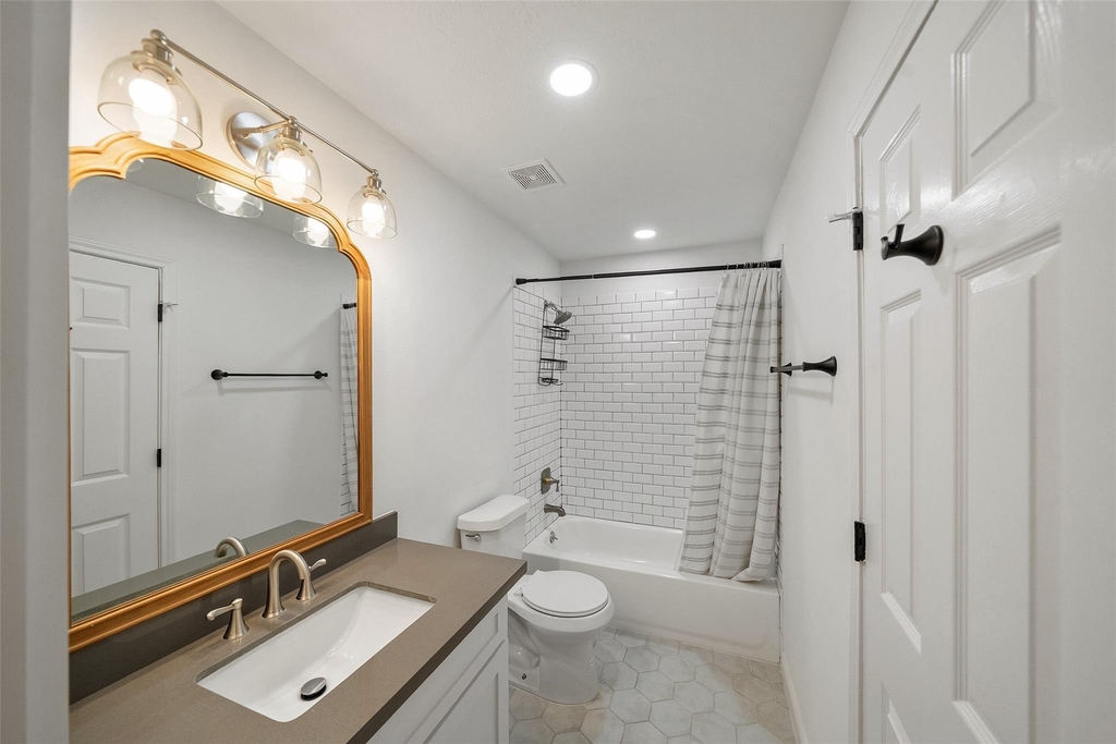 4884 Holly Lane W - Photo 16