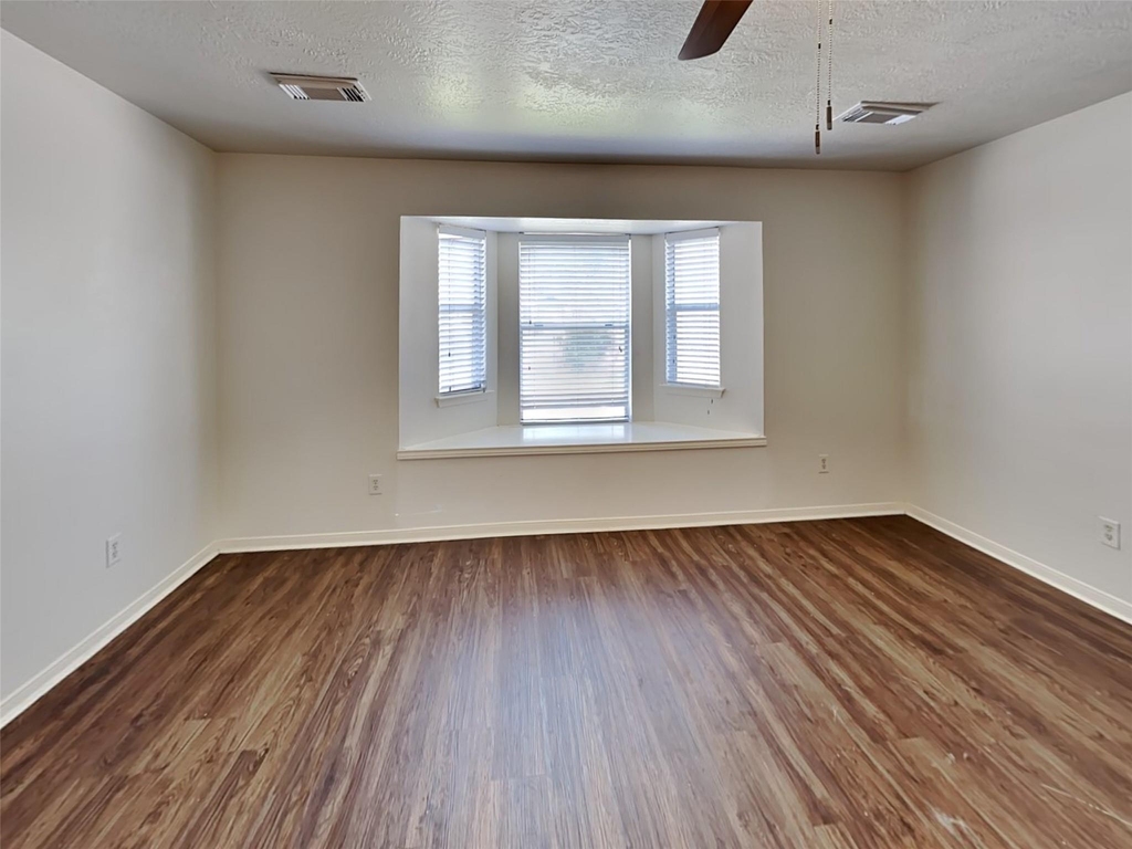5349 Yale Drive - Photo 7
