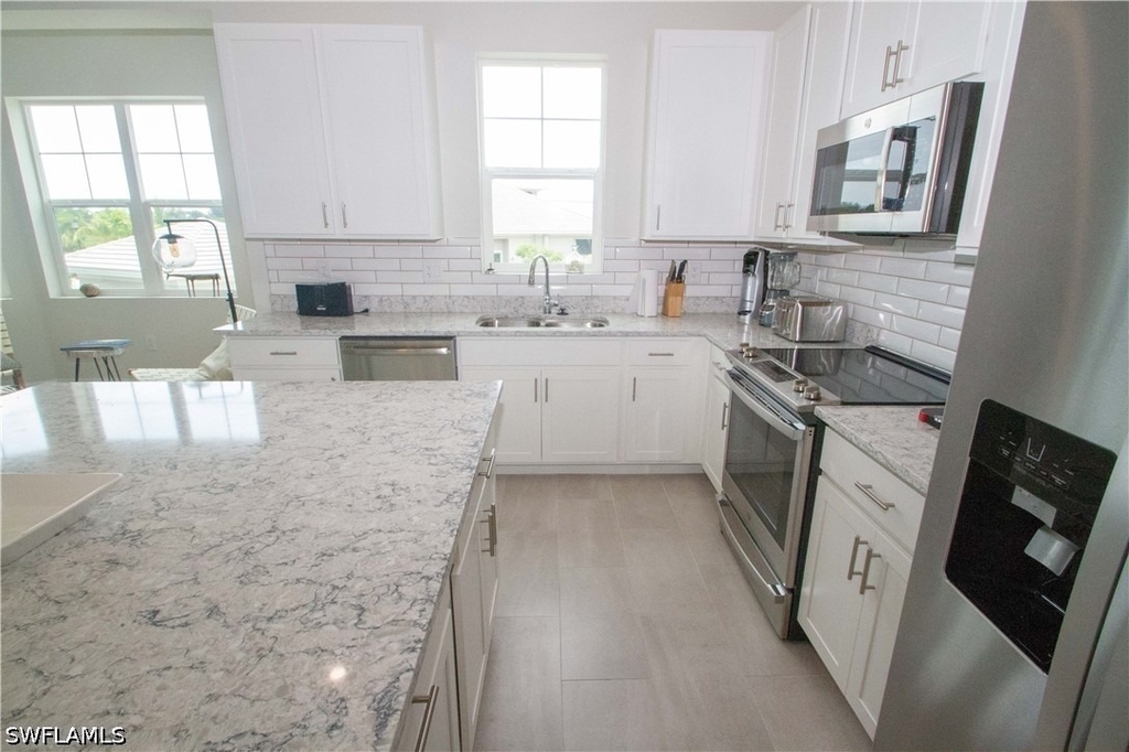 163 Indies Drive E - Photo 9