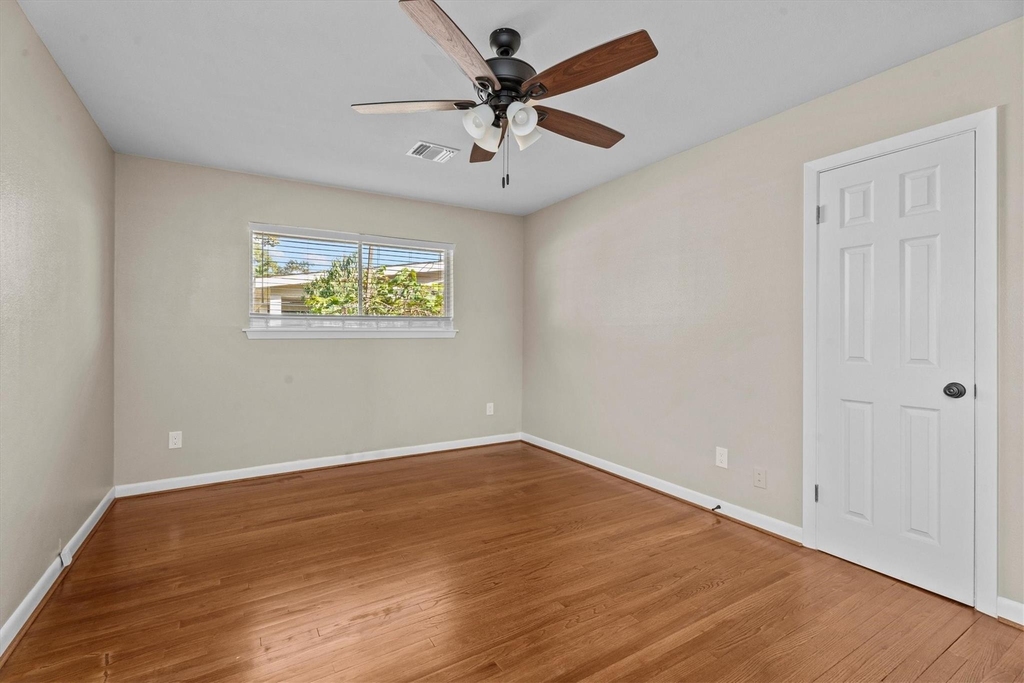10030 Haddington Drive - Photo 9