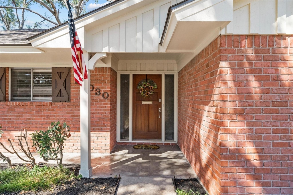 10030 Haddington Drive - Photo 2