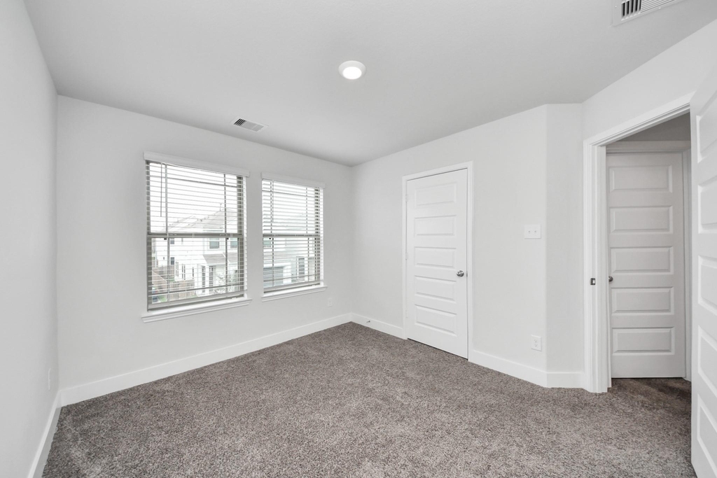 4423 Santorini Lane - Photo 29