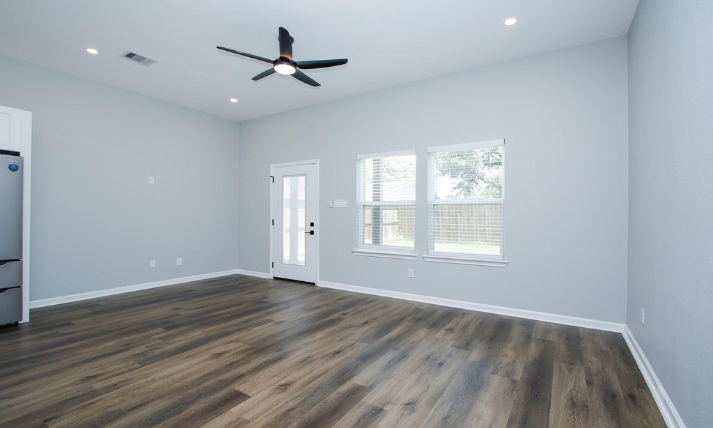 4337 Faulkner Street - Photo 10