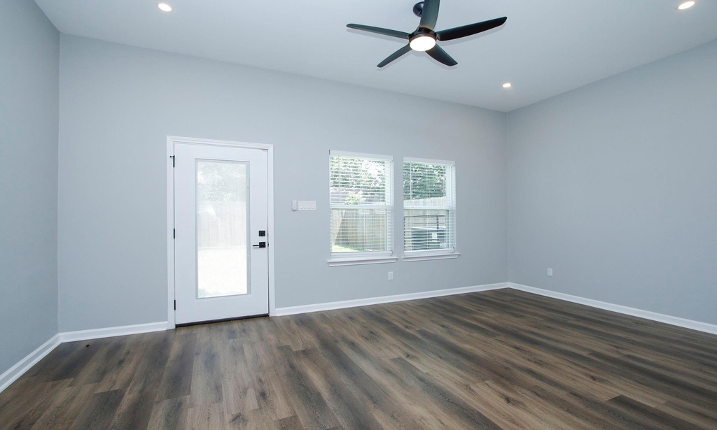 4337 Faulkner Street - Photo 14