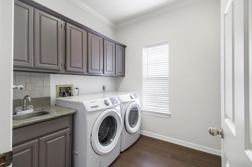 14127 Swallowfield Drive - Photo 17