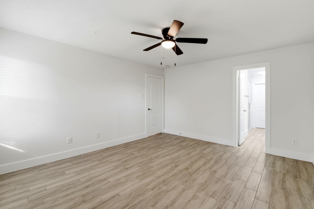 26218 Cypresswood Drive - Photo 17