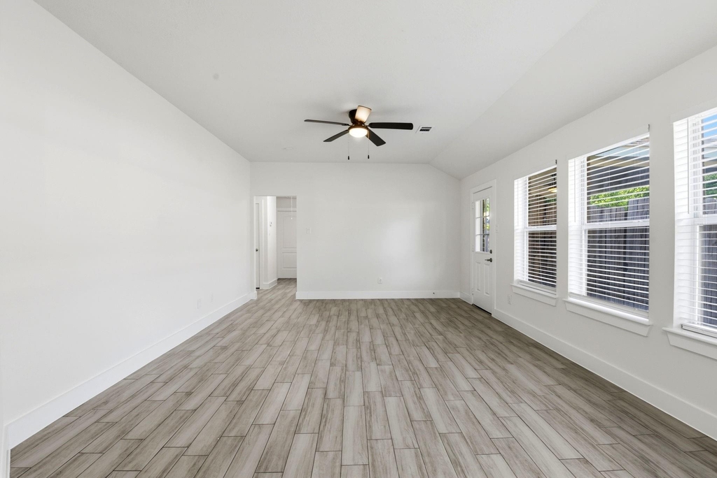 26218 Cypresswood Drive - Photo 7