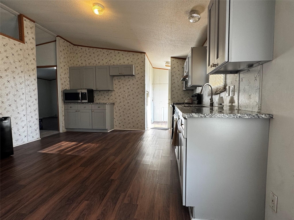 15930 Boss Gaston Road - Photo 7