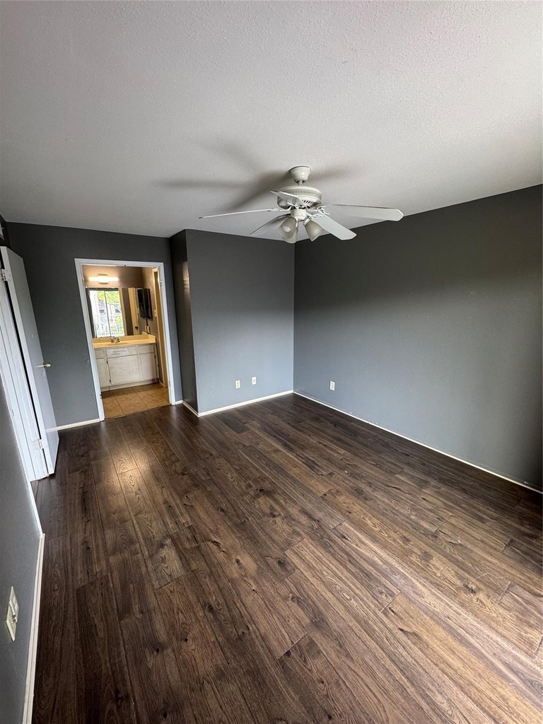 6633 W Airport Boulevard - Photo 9