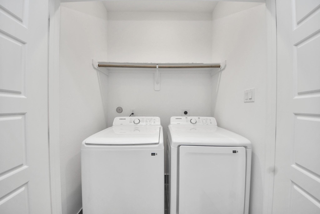 318 Neyland Street - Photo 32