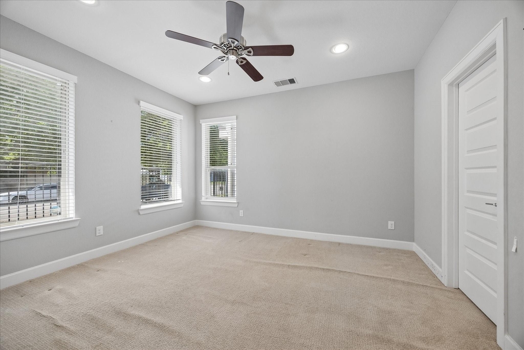 4107 Austin Street - Photo 4