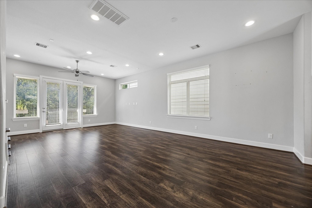 4107 Austin Street - Photo 1
