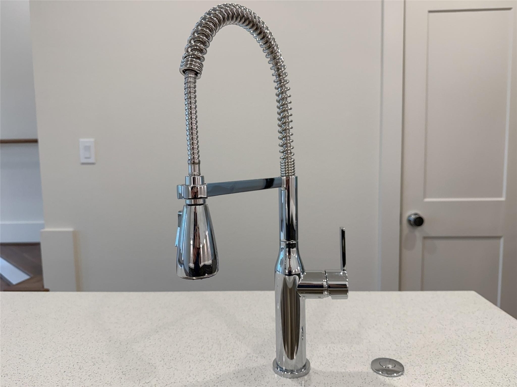 881 Rachel Street - Photo 6