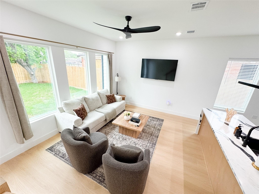 3920 Aledo Street - Photo 1
