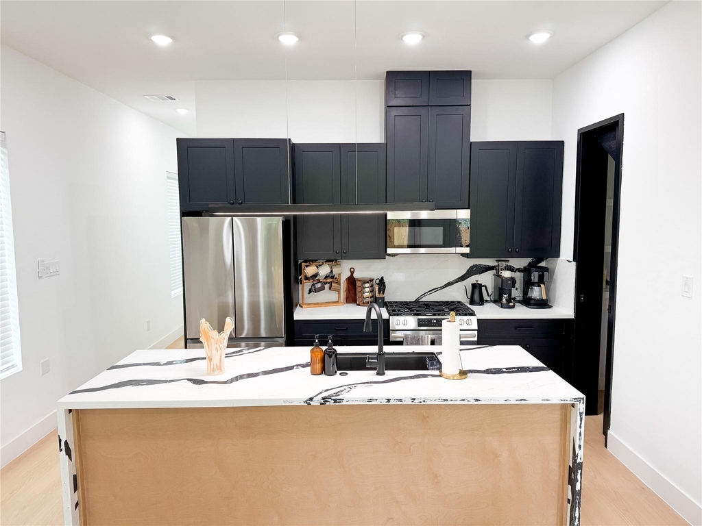 3920 Aledo Street - Photo 3