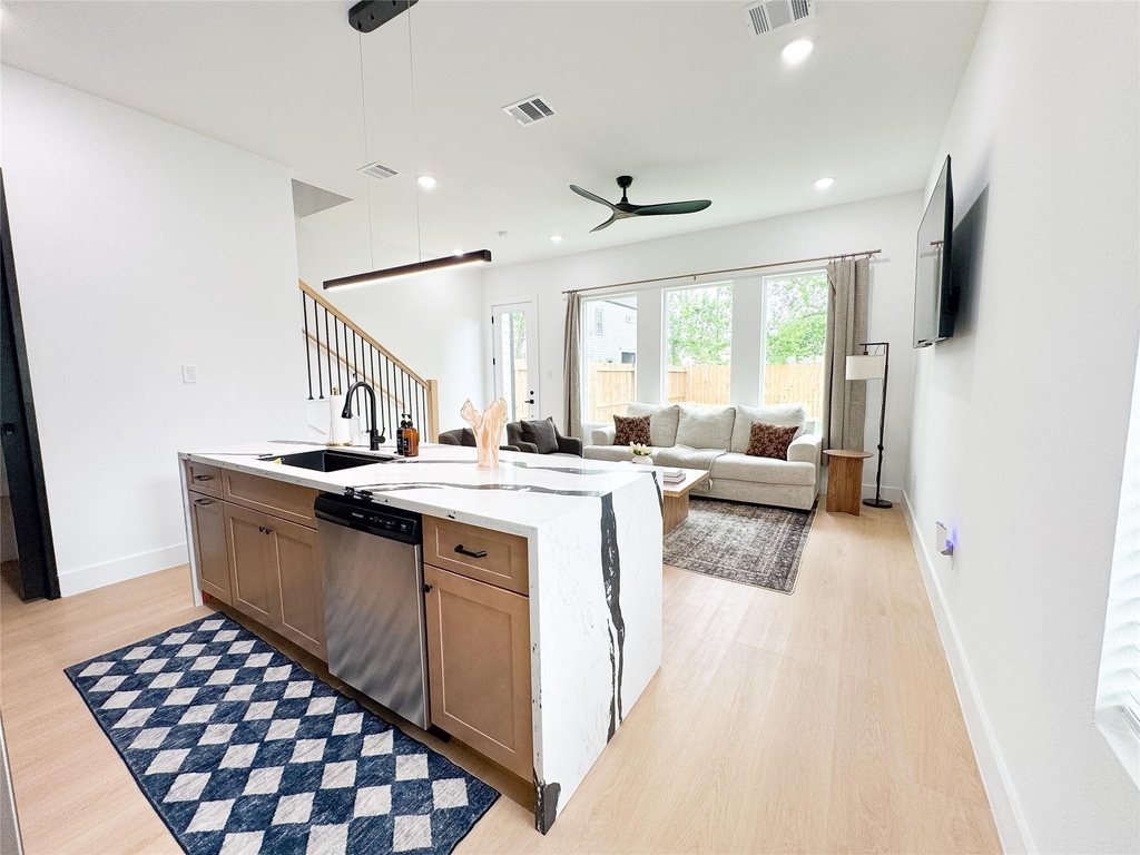 3920 Aledo Street - Photo 2