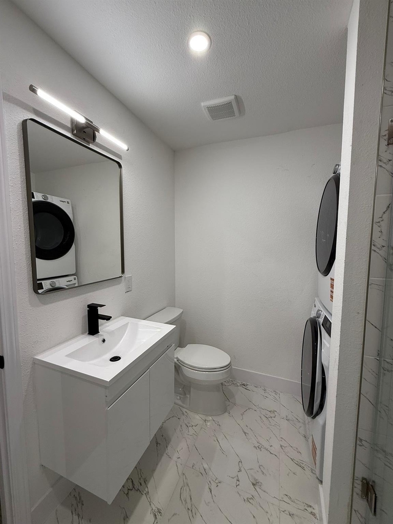 705 W Stanford - Photo 9