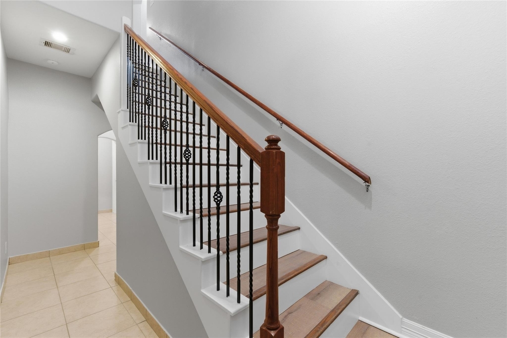 408 Eichwurzel Lane - Photo 8