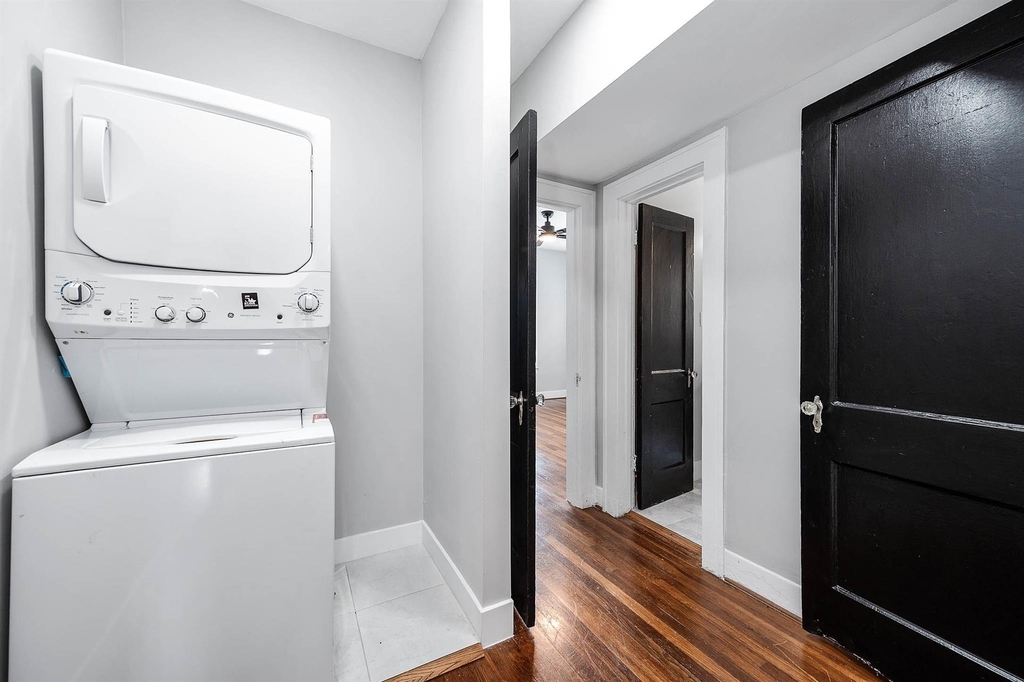 2511 Arbor Street - Photo 12