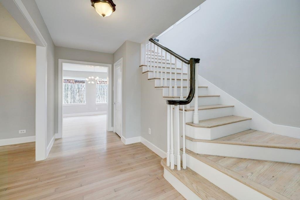 3605 Plumb Street - Photo 3