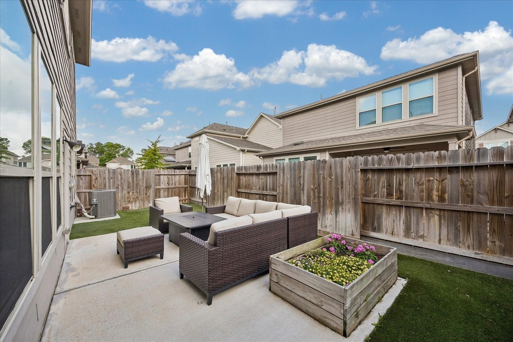 4026 Delta Rose Street - Photo 31