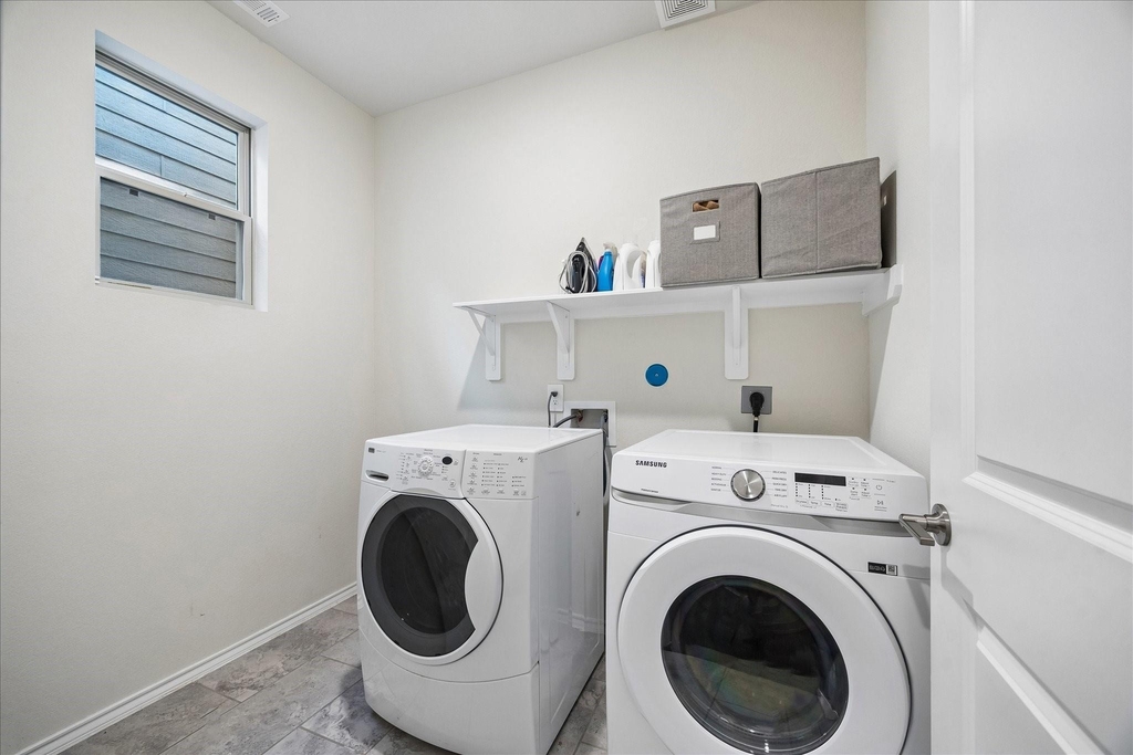 4026 Delta Rose Street - Photo 24