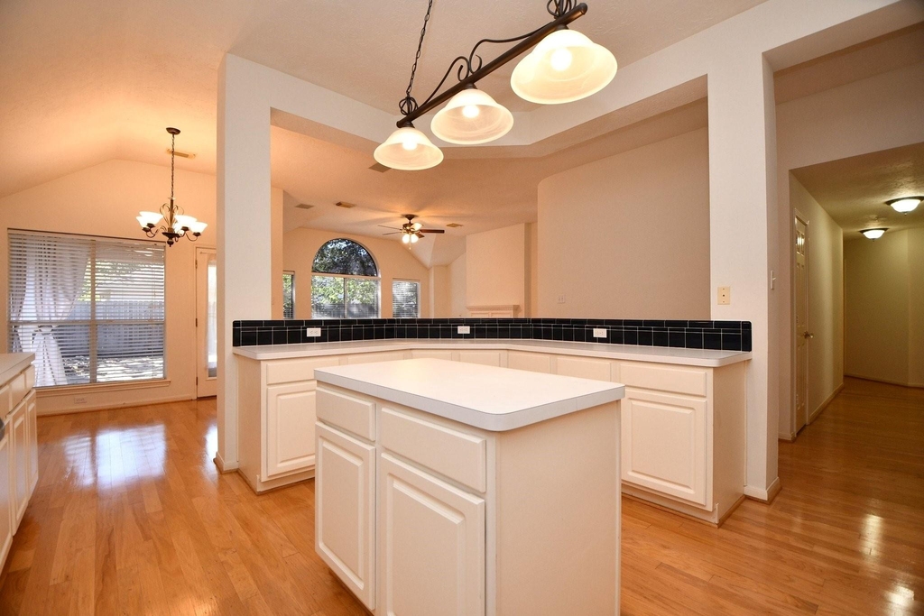 1215 Wood Haven Court - Photo 14