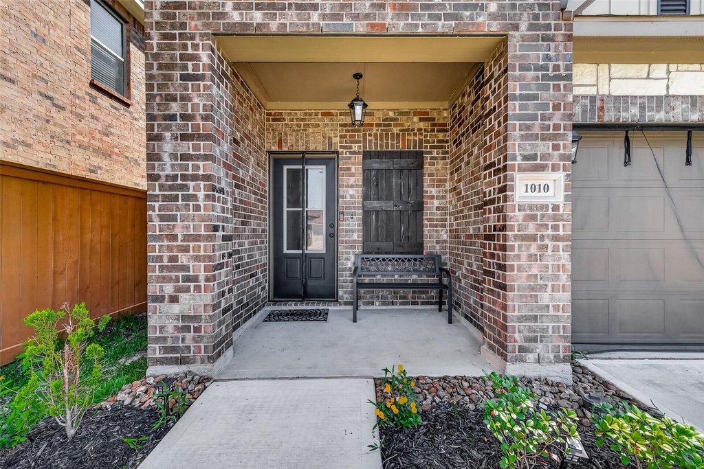 1010 Gentle Nook Drive - Photo 3