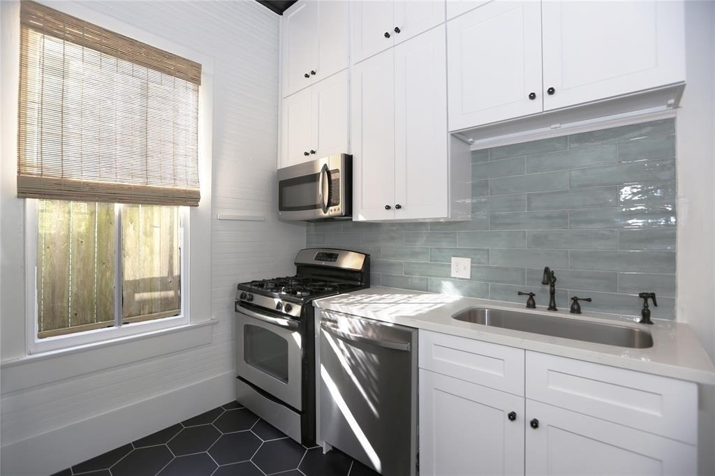 2119 Freeman Street - Photo 8