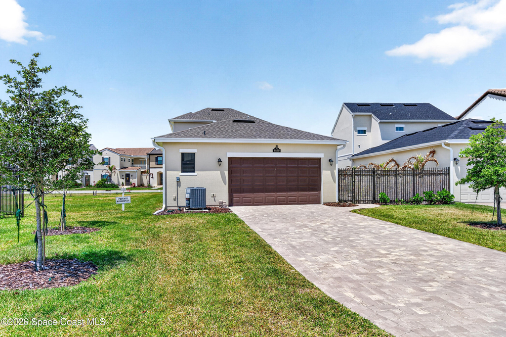 8039 Allure Drive - Photo 2