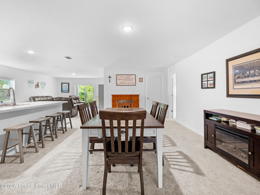 1011 Starfire Street Se - Photo 7