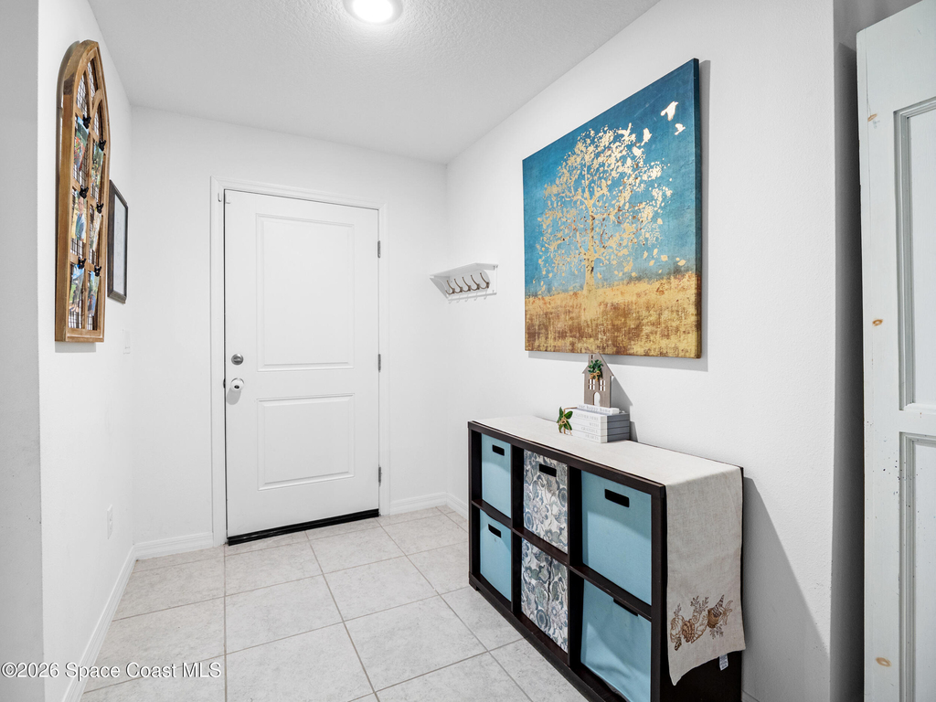 1011 Starfire Street Se - Photo 3