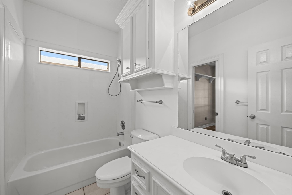 20240 Cypress Rosehill Road - Photo 18