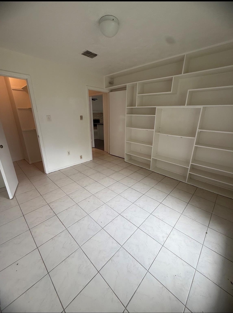 10907 Montverde Lane - Photo 7