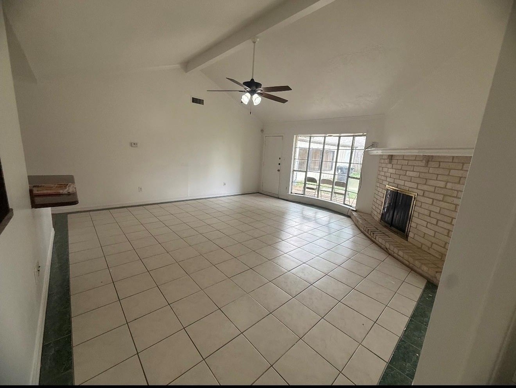 10907 Montverde Lane - Photo 2
