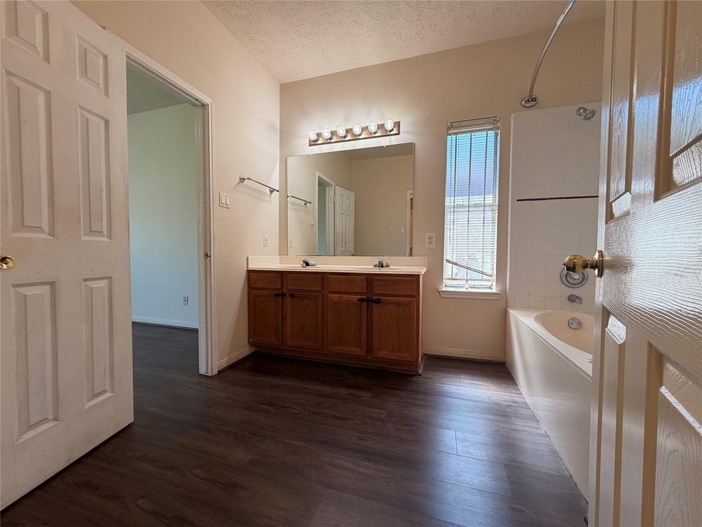 13423 Agarita Lane - Photo 18
