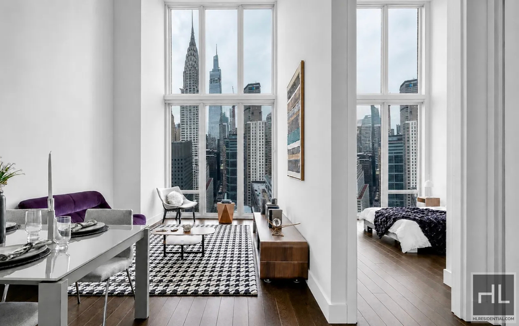 East 44th Street - Photo 0