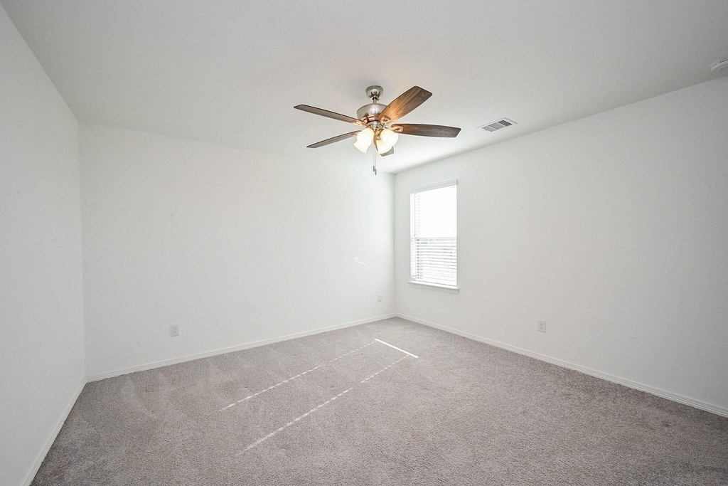 5706 Embracement Lane - Photo 17
