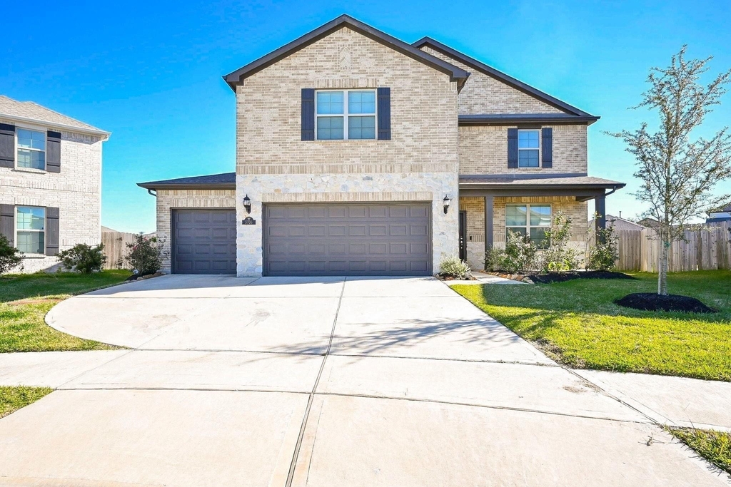 5706 Embracement Lane - Photo 0