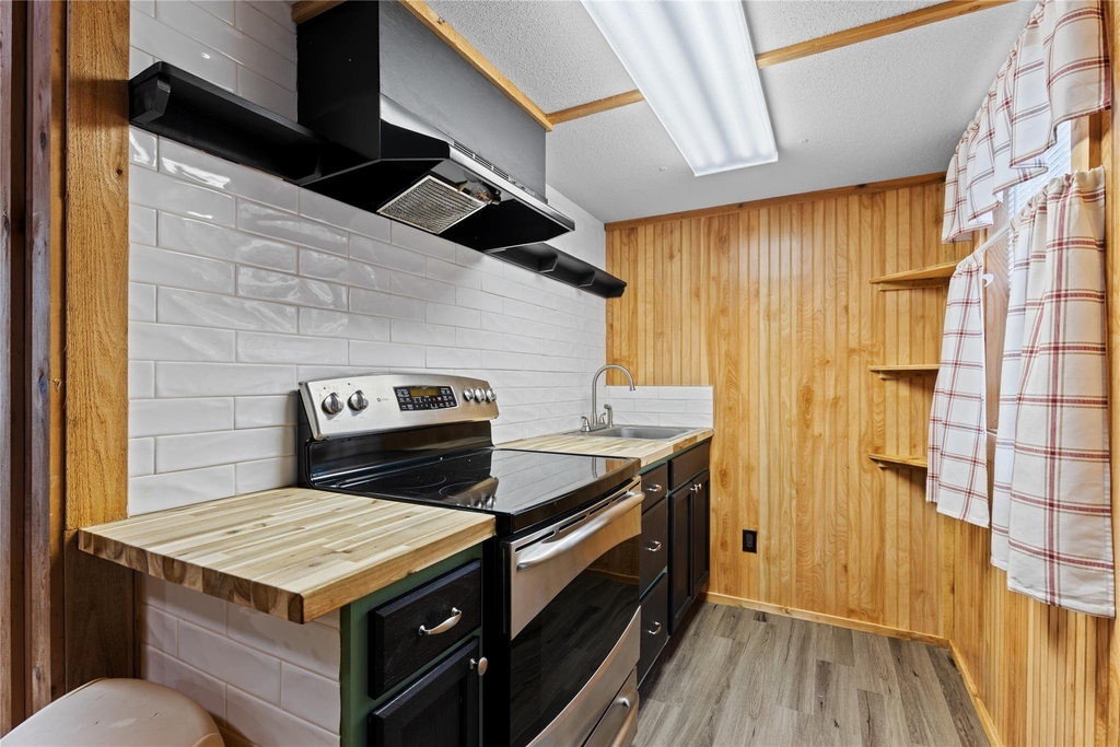 12039 Anderson Road - Photo 9