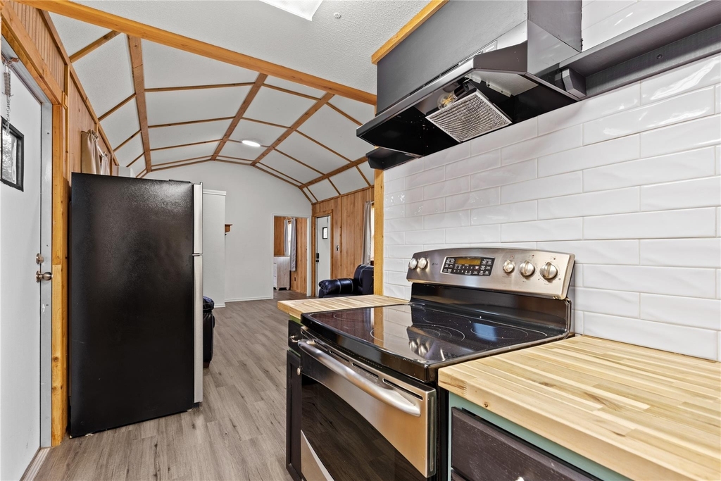 12039 Anderson Road - Photo 10