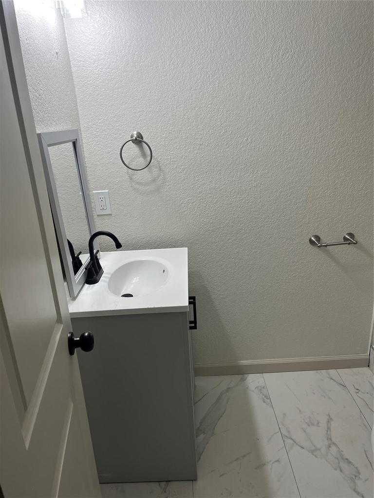 902 Alice Street - Photo 13