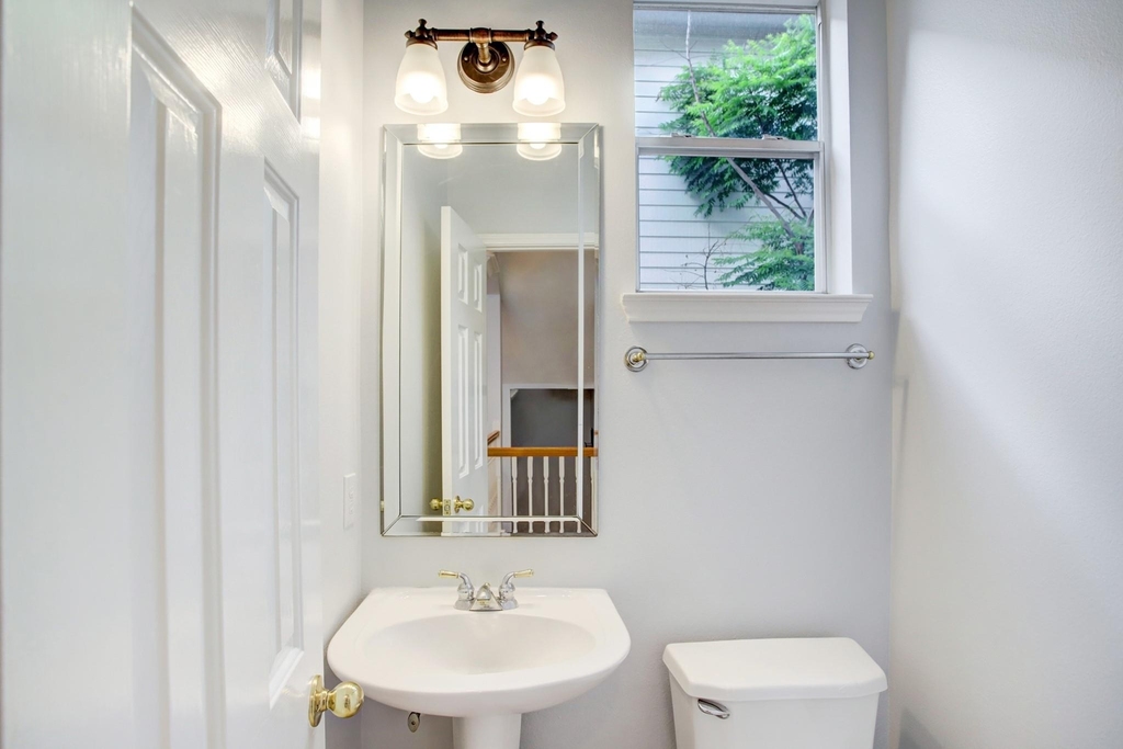 5312 Blossom St - Photo 11