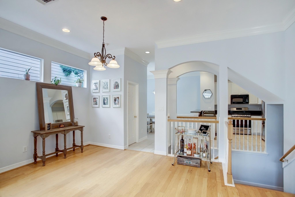 5312 Blossom St - Photo 5