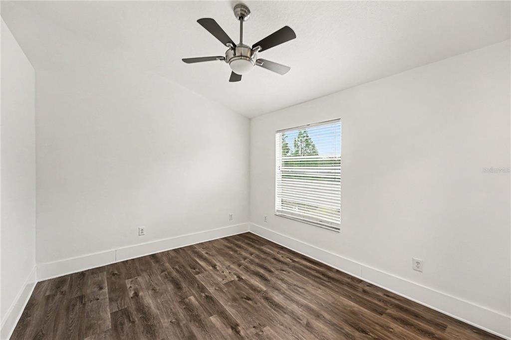 12268 Country White Circle - Photo 14