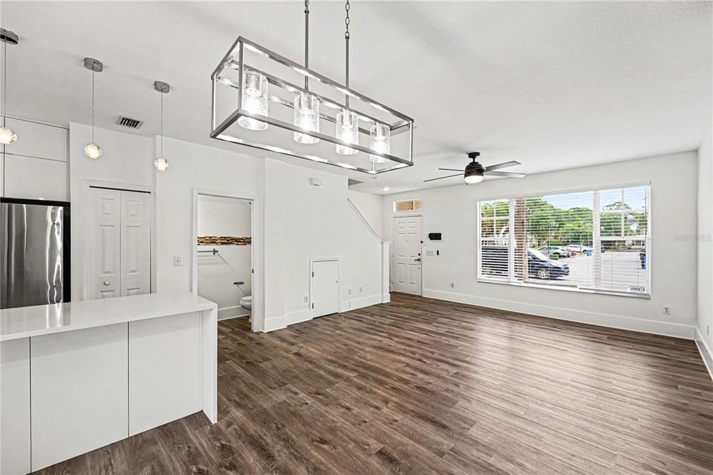 12268 Country White Circle - Photo 4