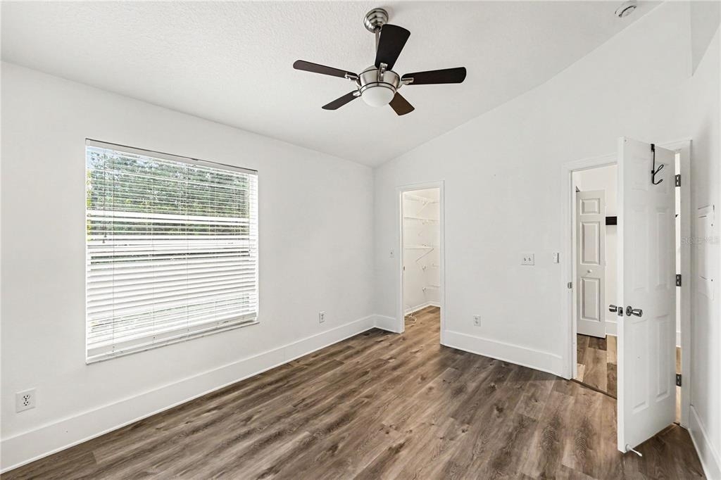 12268 Country White Circle - Photo 15