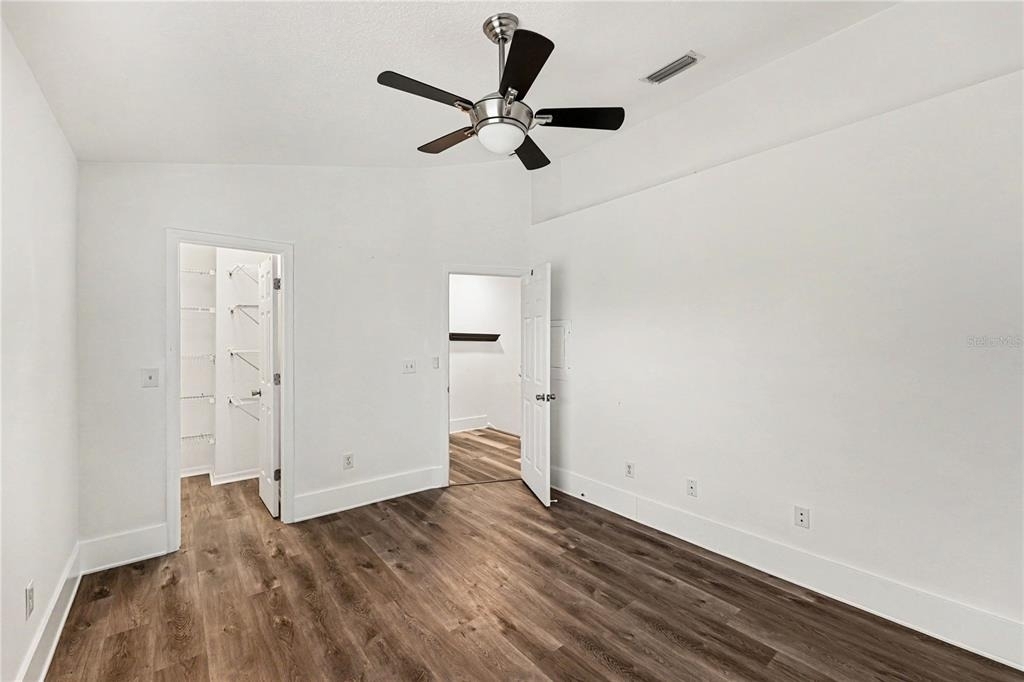12268 Country White Circle - Photo 16