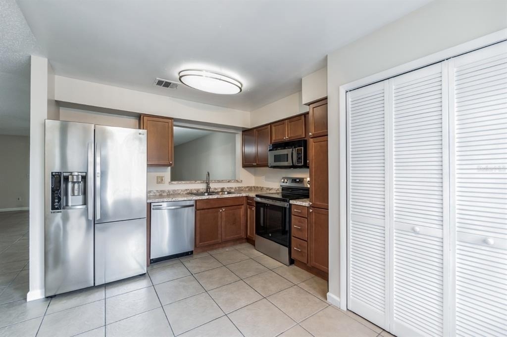 2748 Candlewood Court - Photo 3